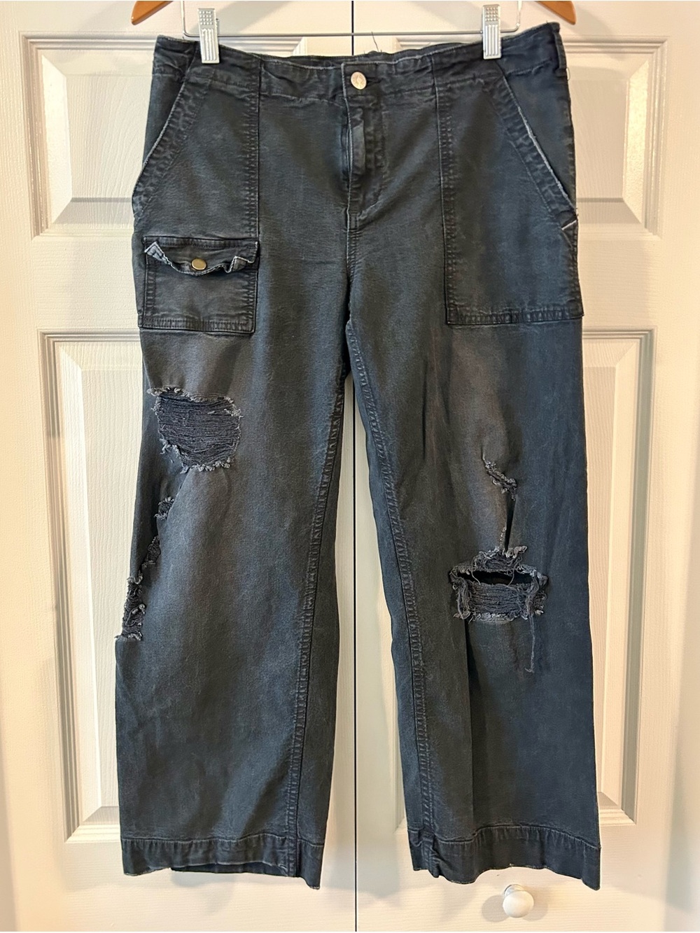 Anthropologie Pilcro Black Distressed Cropped Utility Pants